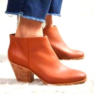 Size 5 Rachel comey whiskey colored booties